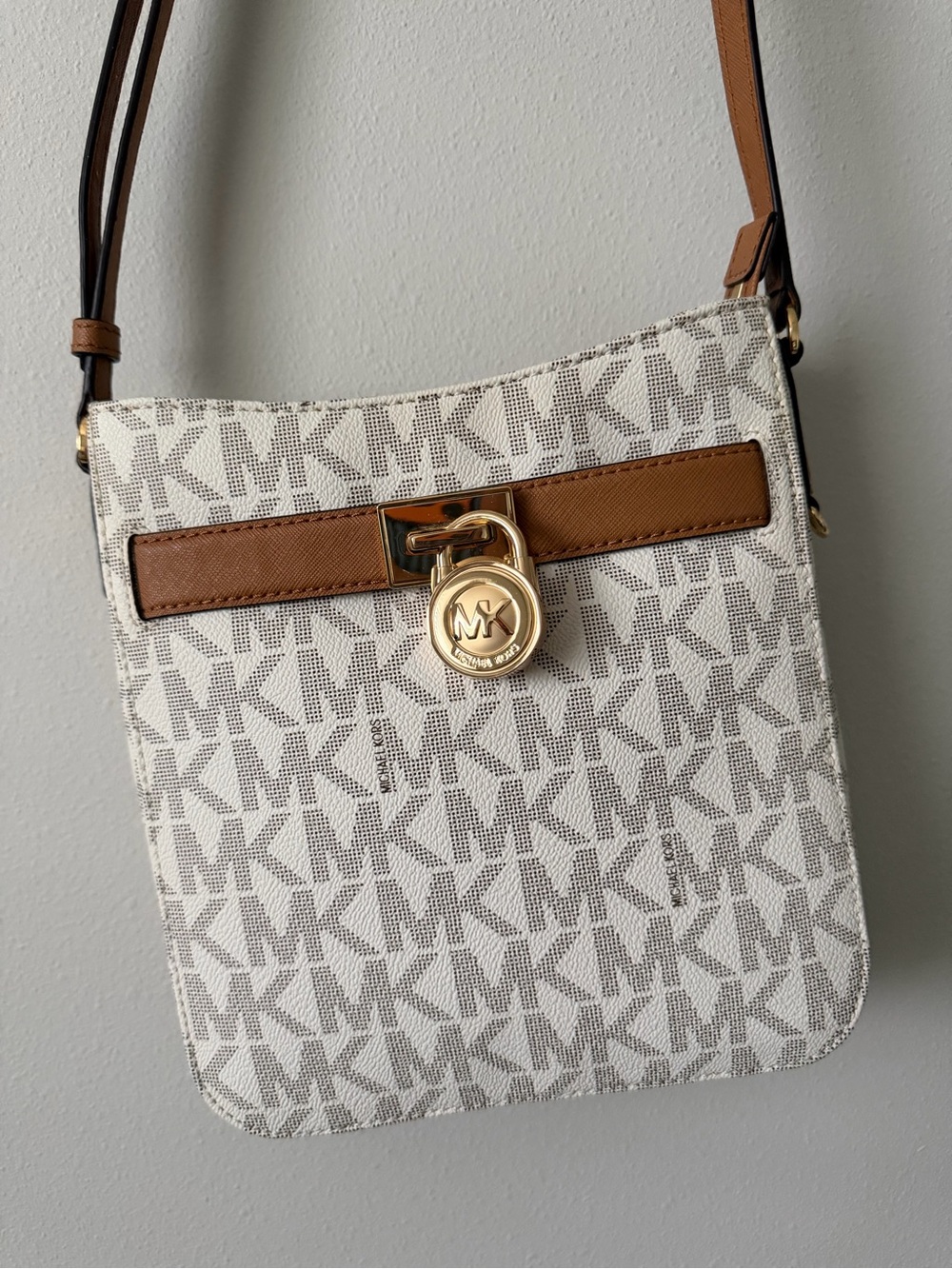 BRAND NEW Michael Kors Crossbody Bag